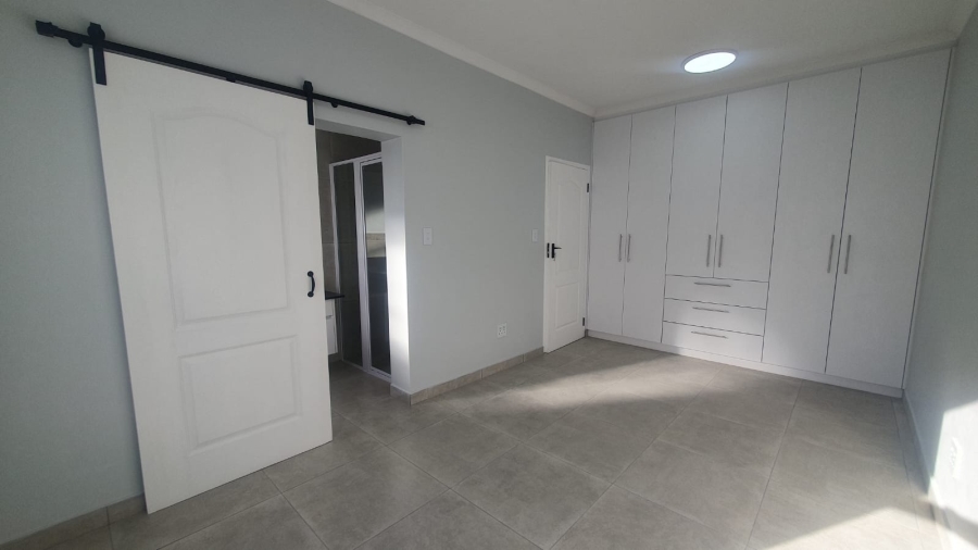 4 Bedroom Property for Sale in Da Gama Bay Western Cape